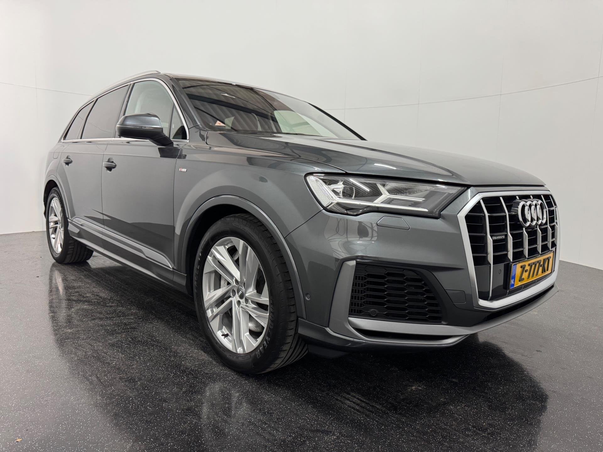 Audi Q7 55 TFSI e quattro Pro Line Plus B&O Luchtvering Pano, Auto's, Audi, Automaat, Dealer onderhouden, Gebruikt, Euro 6