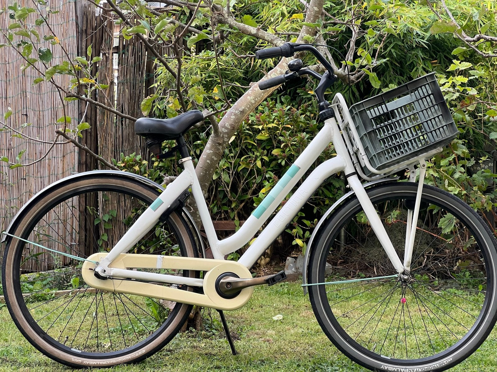 Damesfiets Cortina Crush - 28 inch - 50 cm framehoogte, Terugtraprem, Gebruikt, Versnellingen, Ophalen of Verzenden