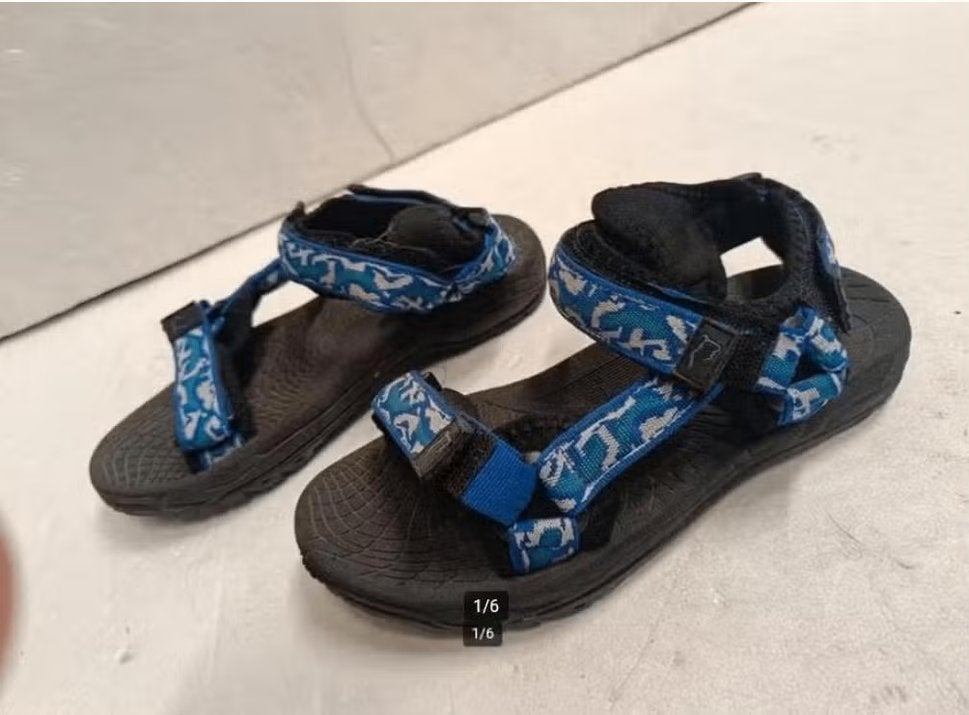 Wildebeast sandalen maat 34, Gebruikt, Meisje, Overige typen, Ophalen of Verzenden