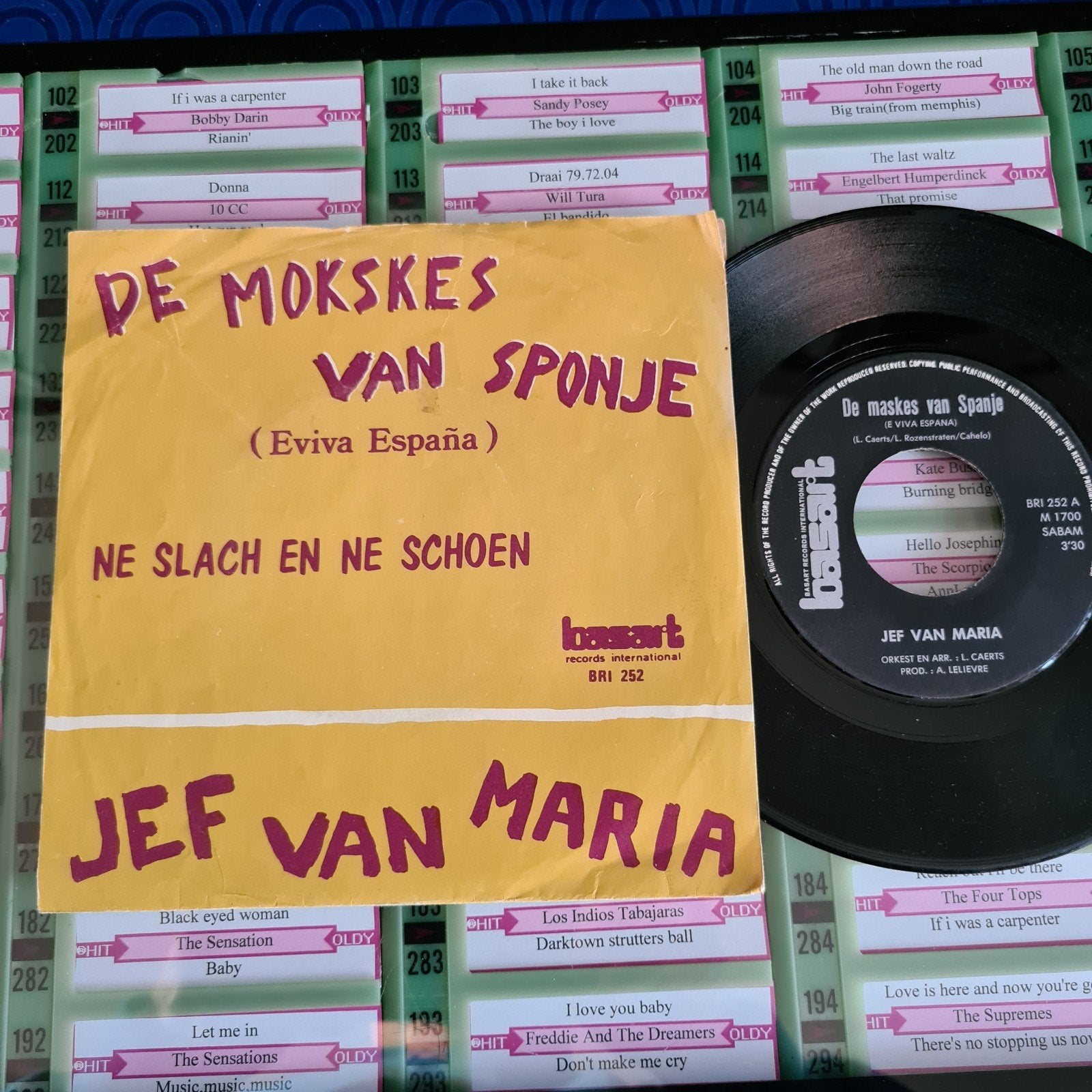 De Mokskes Van Sponje - (Eviva España) --1972, Gebruikt, 7 inch, Beschermende buitenhoes, Overige typen