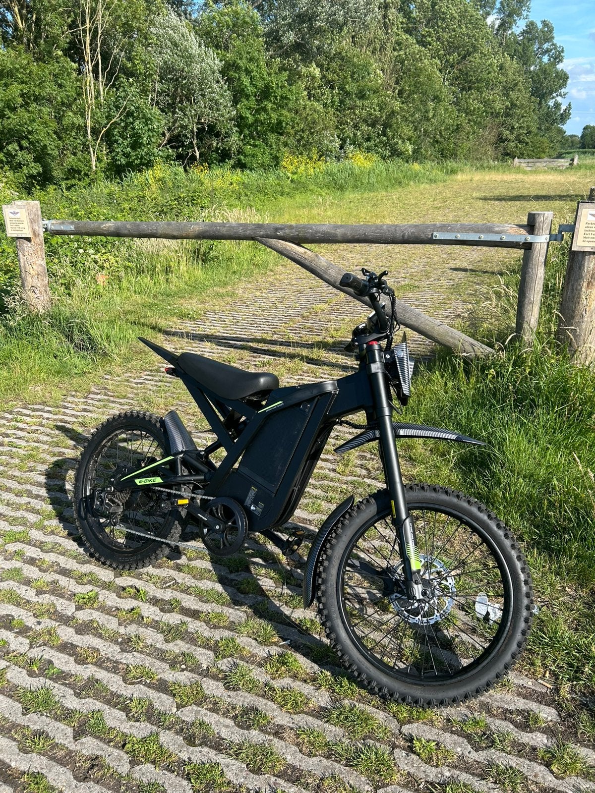 Custom carbon gt2000 skinnybike, Fietsen en Brommers, Elektrische fietsen, 59 cm of meer, Ophalen, Zo goed als nieuw, 50 km per accu of meer