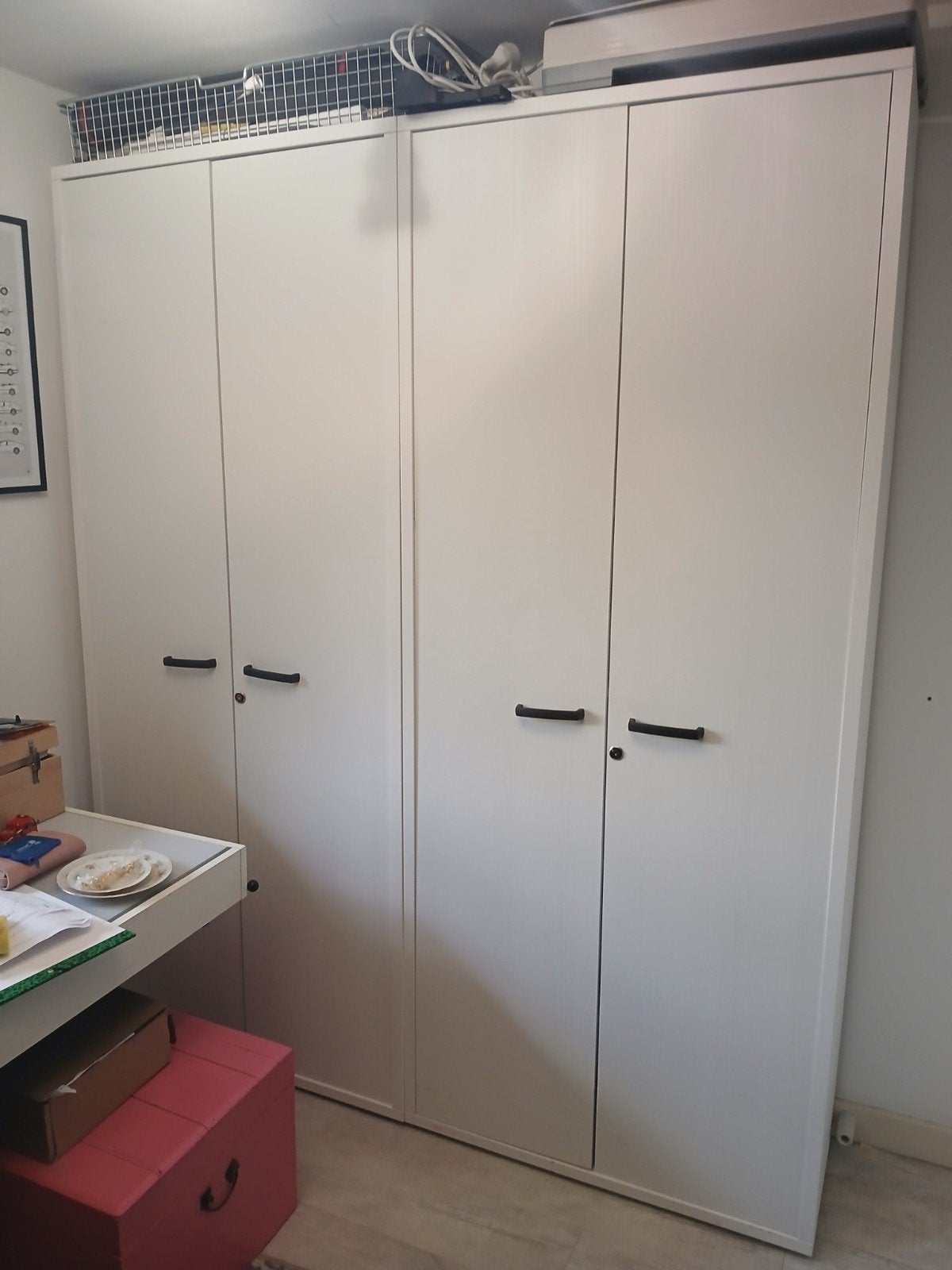 Witte kasten met deuren en planken, Ophalen, Overige materialen, Modern en functioneel, 200 cm of meer