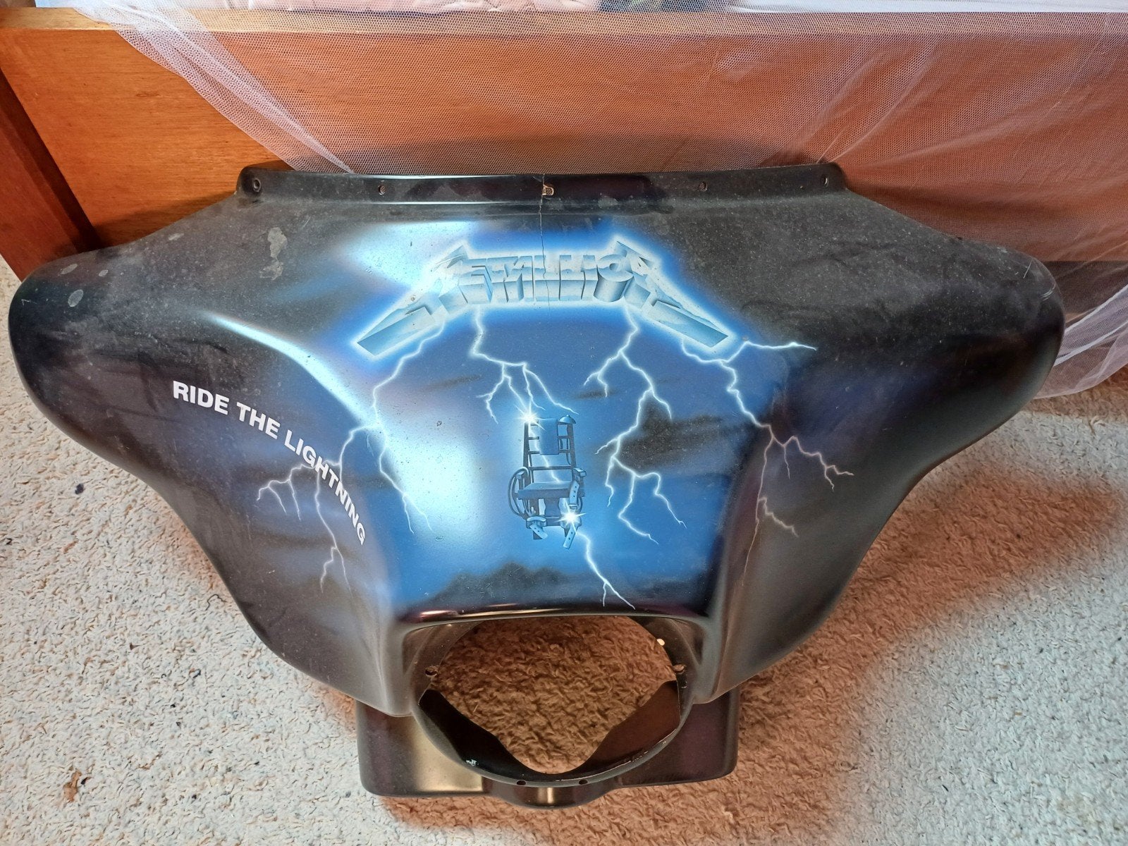 Batwing Harley, Verzenden