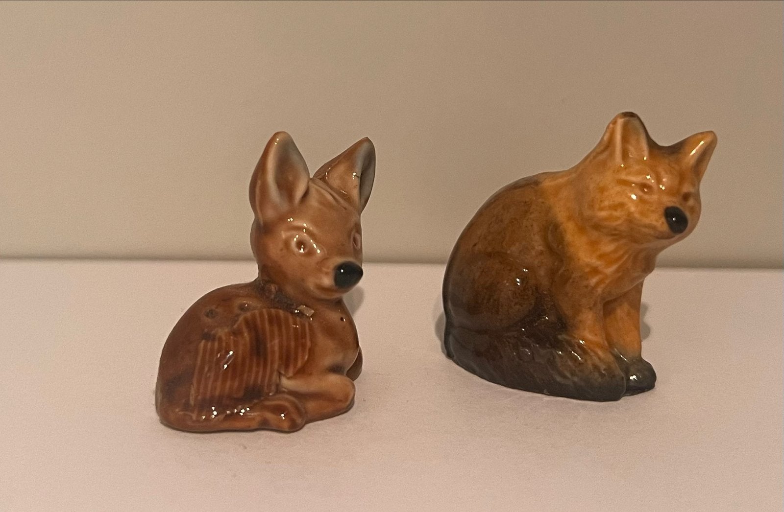 Vintage keramische beeldjes: Reekalf en Vos, Ophalen of Verzenden, Gebruikt, Dier