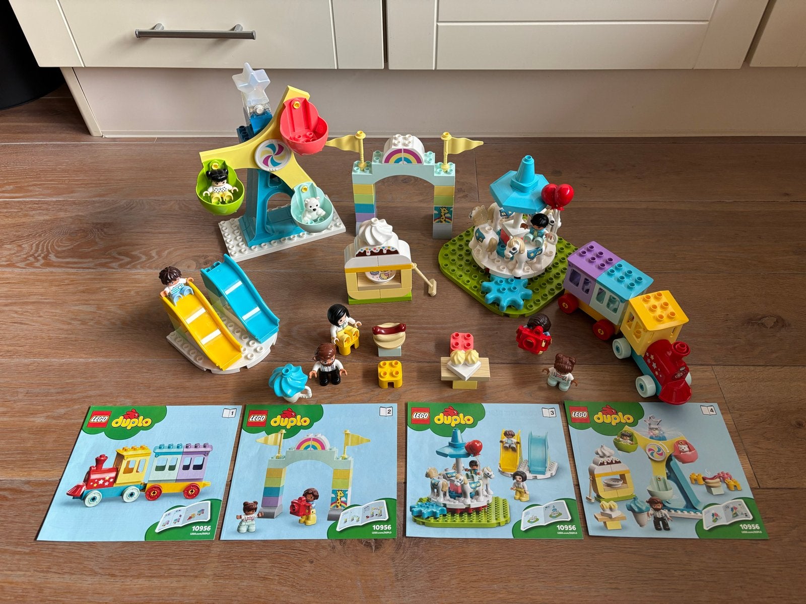 LEGO Duplo Pretpark: Reuzenrad, Carrousel, Trein en meer!, Ophalen, Overige thema's, Zo goed als nieuw, Compleet