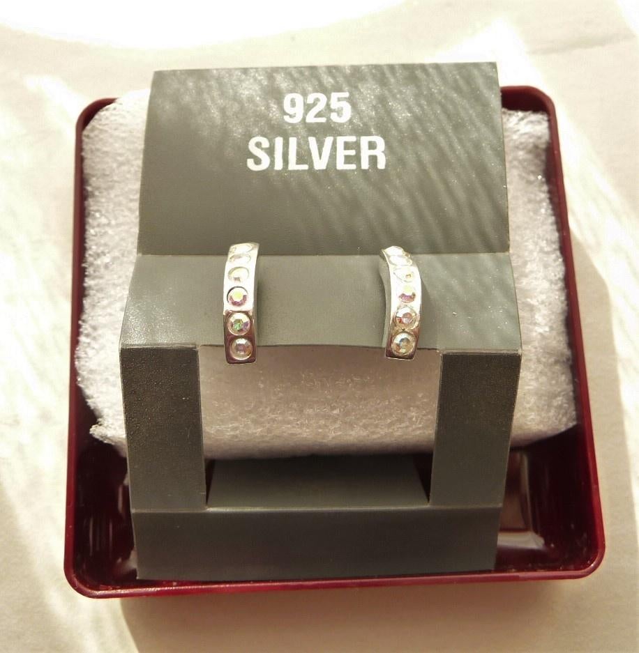 2 x OORBELLEN STEKERS 2 ZILVER EN 1 GOUDKLEUR M MOOIE STENEN, Met kristal, Verzenden, Nieuw, Knopjes of Stekers