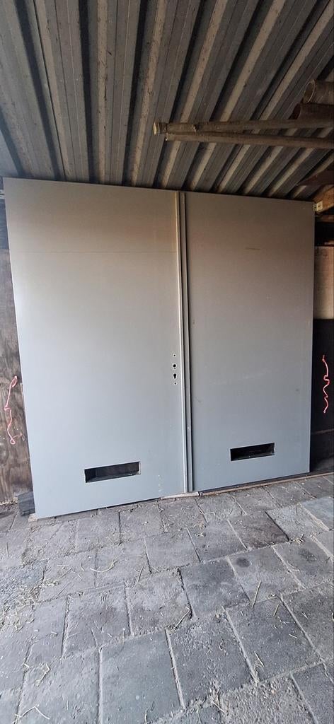 Garage deuren, Doe-het-zelf en Verbouw, Deuren en Horren, Garagedeur, Ophalen of Verzenden, Zo goed als nieuw, Hout
