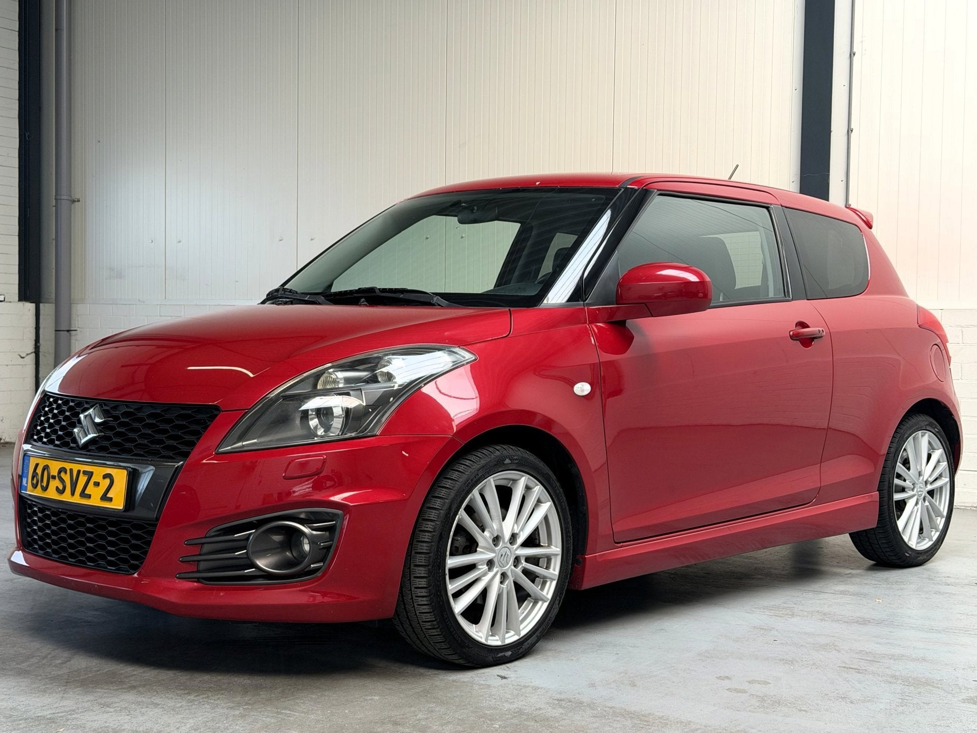 Suzuki Swift 1.6 Sport|Org NL|Carplay|Dealer O.H., Auto's, Voorwielaandrijving, Euro 5, Gebruikt, Zwart