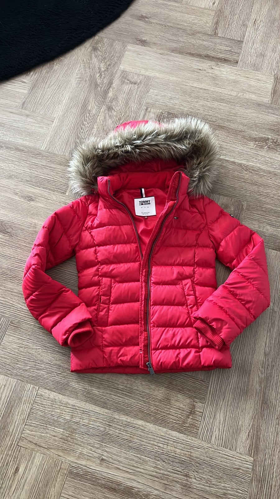 Tommy jeans jas dames, Kleding | Dames, Wintersportkleding, Ophalen of Verzenden, Zo goed als nieuw, Maat 34 (XS) of kleiner, Jack