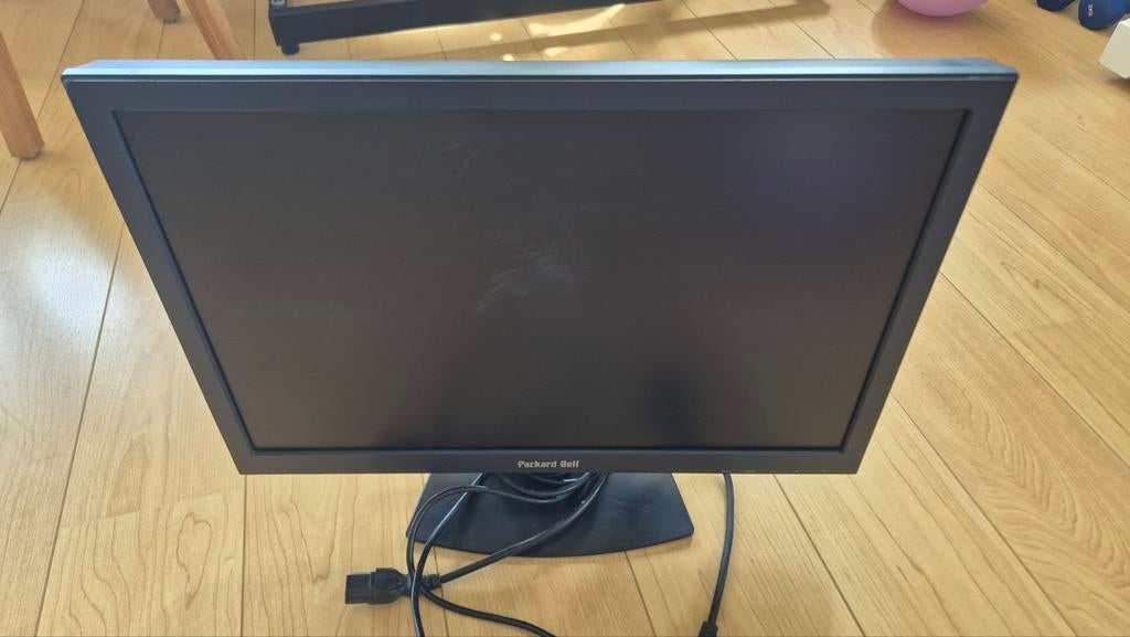 Packard Bell 22 inch monitor - Widescreen, Gebruikt, Packard Bell, Kantelbaar, Full HD