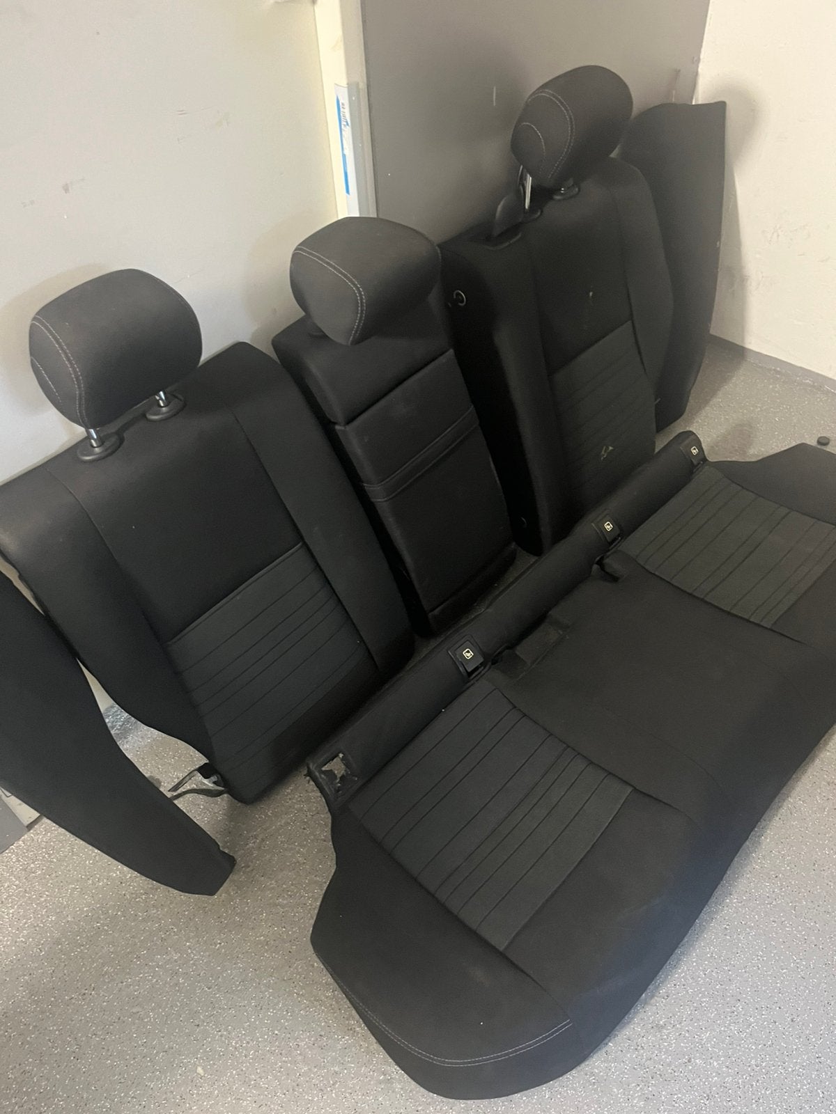 Deur gril en achterbank, Auto-onderdelen, Interieur en Bekleding, Ophalen of Verzenden, Gebruikt
