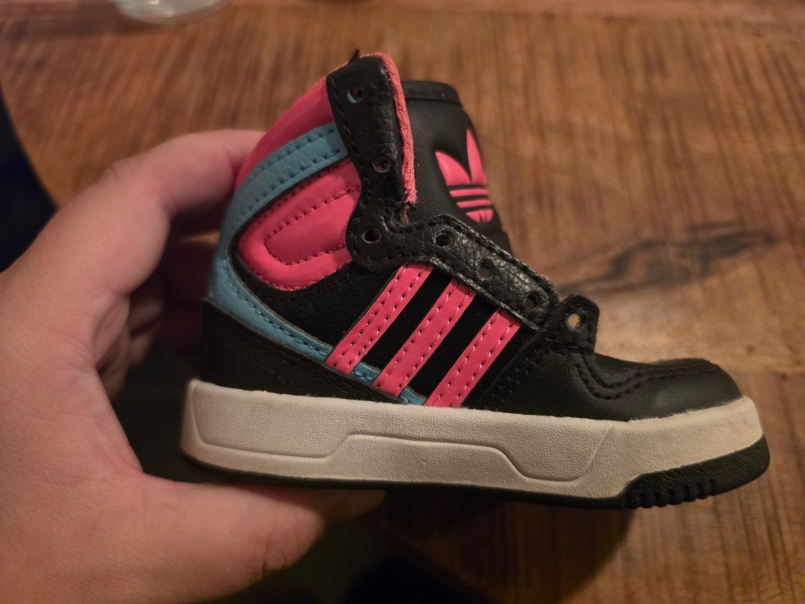 Adidas als NIEUW, Ophalen of Verzenden, Zo goed als nieuw, Jongetje of Meisje, Schoentjes