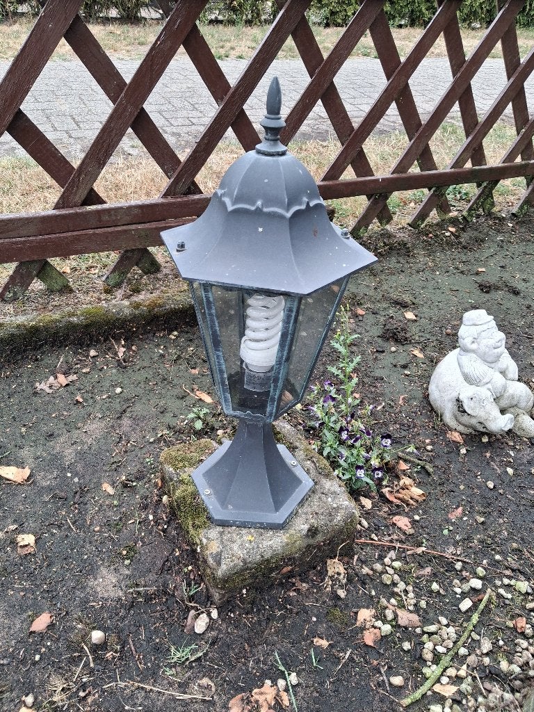 2 klassieke buiten lantaarns, Tuin en Terras, Buitenverlichting, Ophalen, Gebruikt, Minder dan 50 watt, Staande lamp