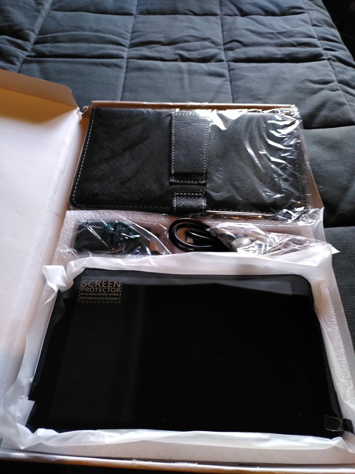 Nieuwe Android tablet met toetsenbordhoes en accessoires, Computers en Software, Android Tablets, Usb-aansluiting, Onbekend, 8 inch