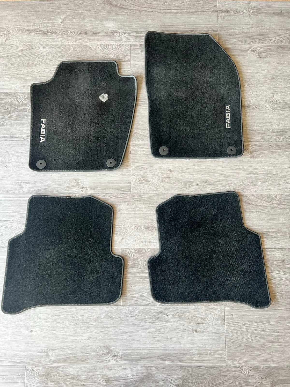 Originele Skoda Fabia III Mattenset (NJ3/NJ5), Ophalen, Gebruikt