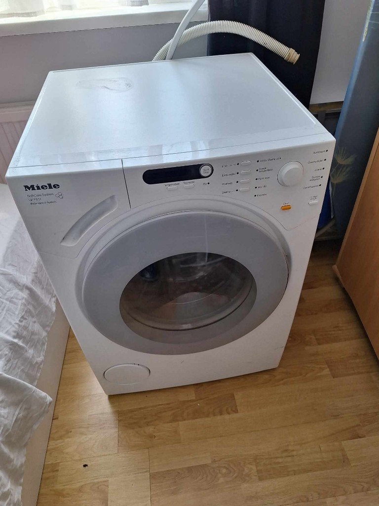 Miele SoftCare System W 1811 Wasmachine – Doe een goed bod!, Ophalen, Gebruikt, 85 tot 90 cm, 1200 tot 1600 toeren