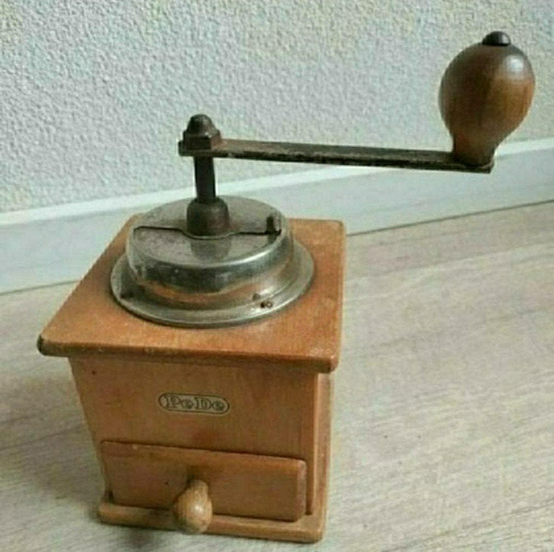 Koffiemolen,oud,slinger,hout,PEDE,lade,1950,koffie,decoratie, Antiek en Kunst, Curiosa en Brocante, Ophalen of Verzenden