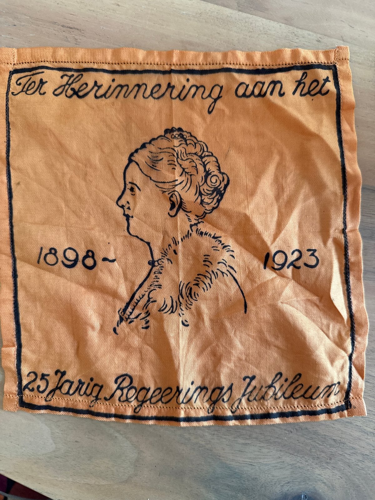 Herdenkingsdoekje Koningin Wilhelmina 1898-1923, Ophalen of Verzenden