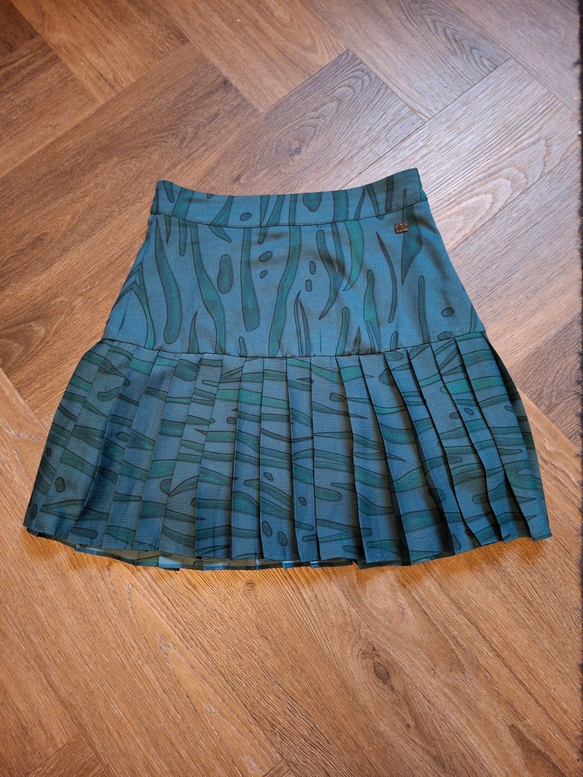 Nikkie geplooide mini-rok met print, maat 34, Kleding | Dames, Ophalen of Verzenden, Zo goed als nieuw, Nikkie, Maat 34 (XS) of kleiner