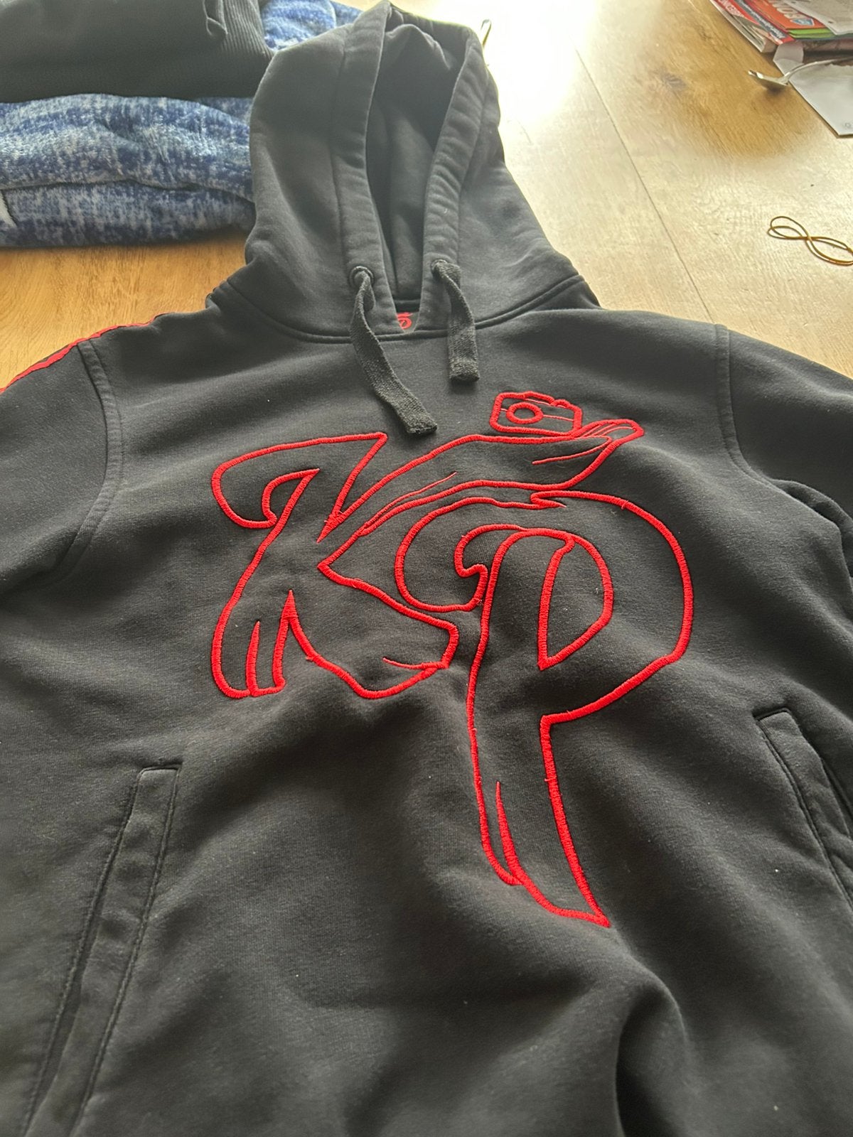Knolpower hoodie, Ophalen, Gedragen
