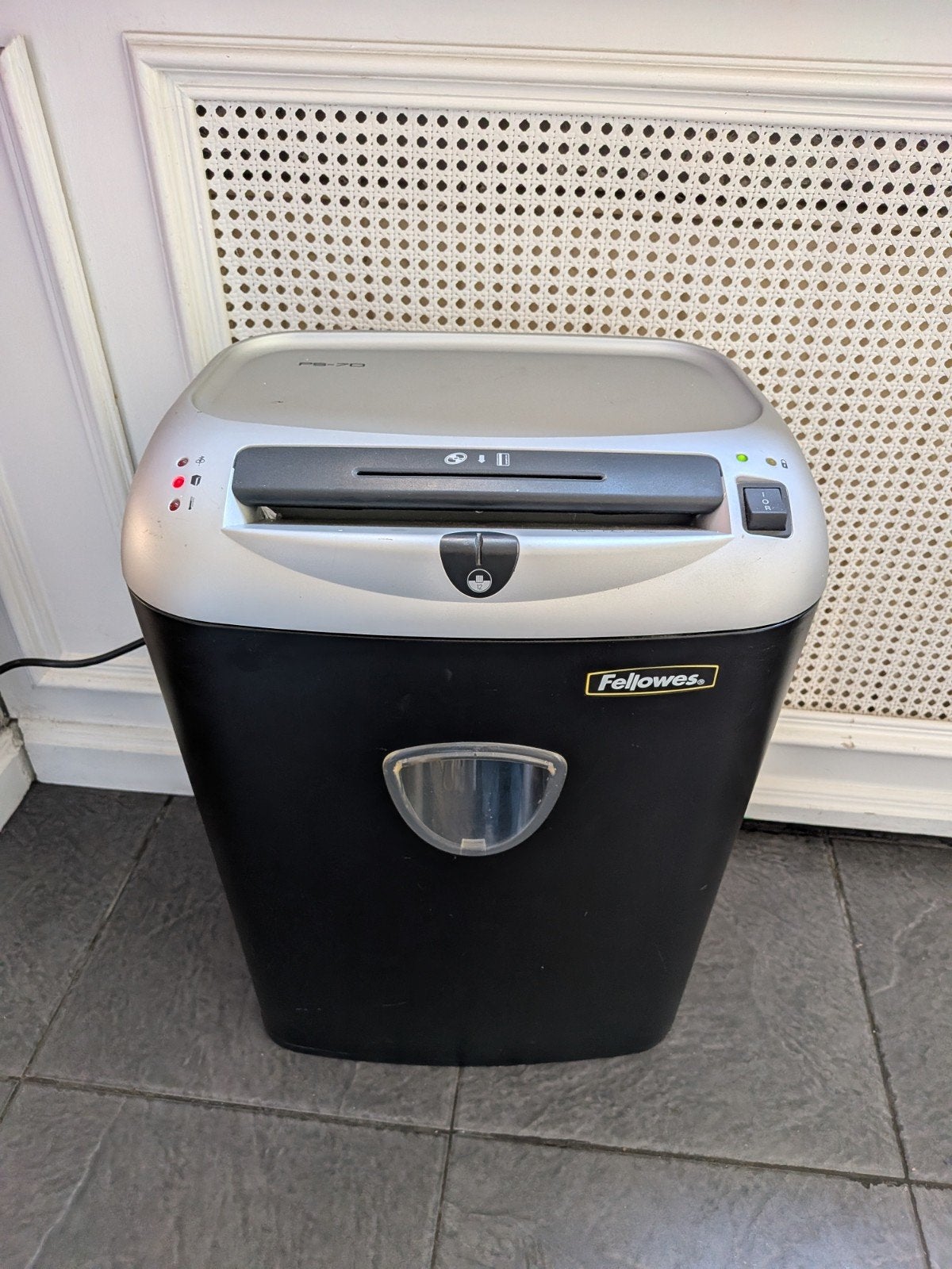 Fellowes Powershred PS-70 Papiervernietiger 
Besch, Ophalen, Zo goed als nieuw