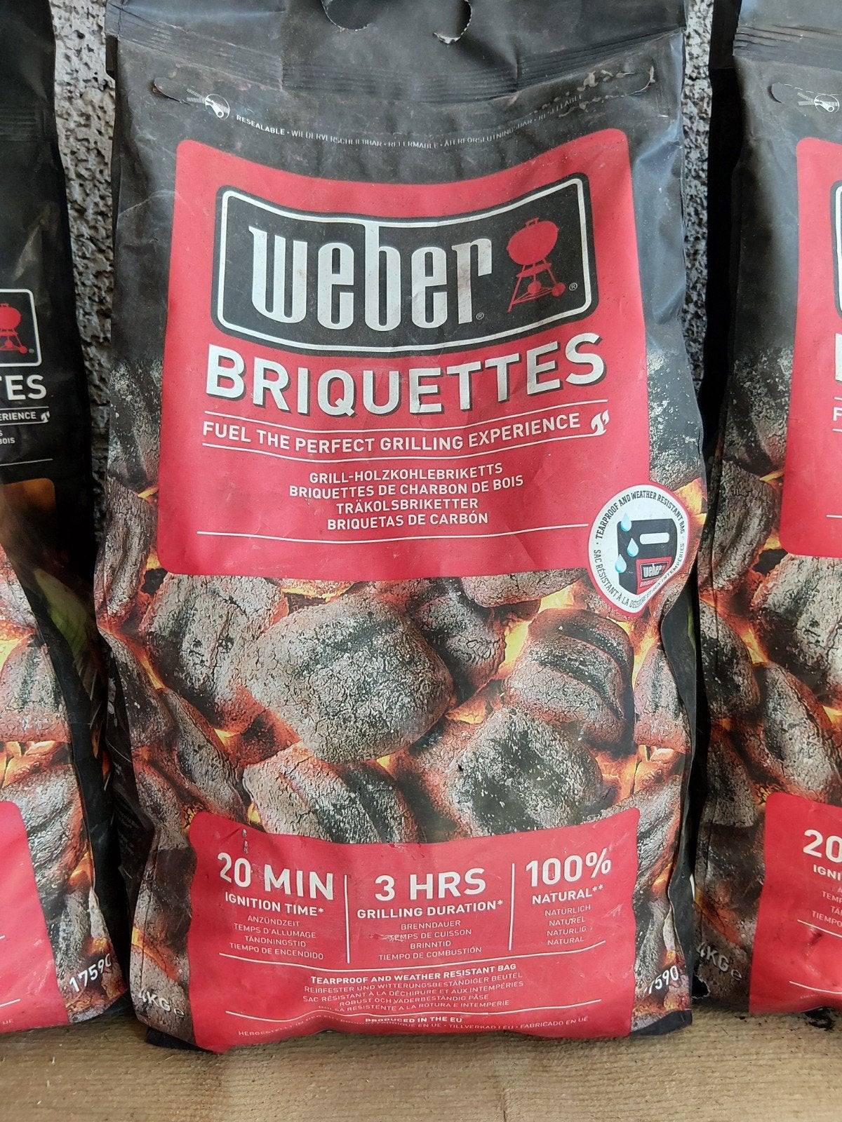 Weber Briketten, aanmaakblokjes en aanmaakvloeistof, Ophalen, Zo goed als nieuw