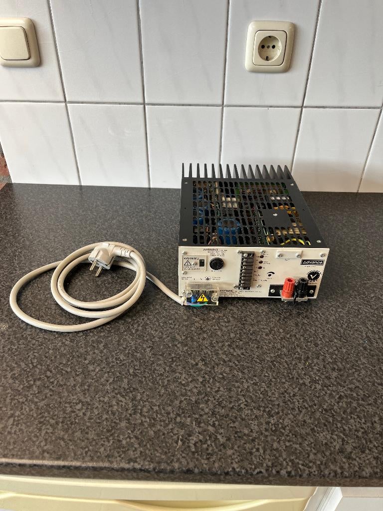 Industriële Advance Power GS600-024 gestabiliseerde voeding, Hobby en Vrije tijd, Elektronica-componenten, Ophalen of Verzenden