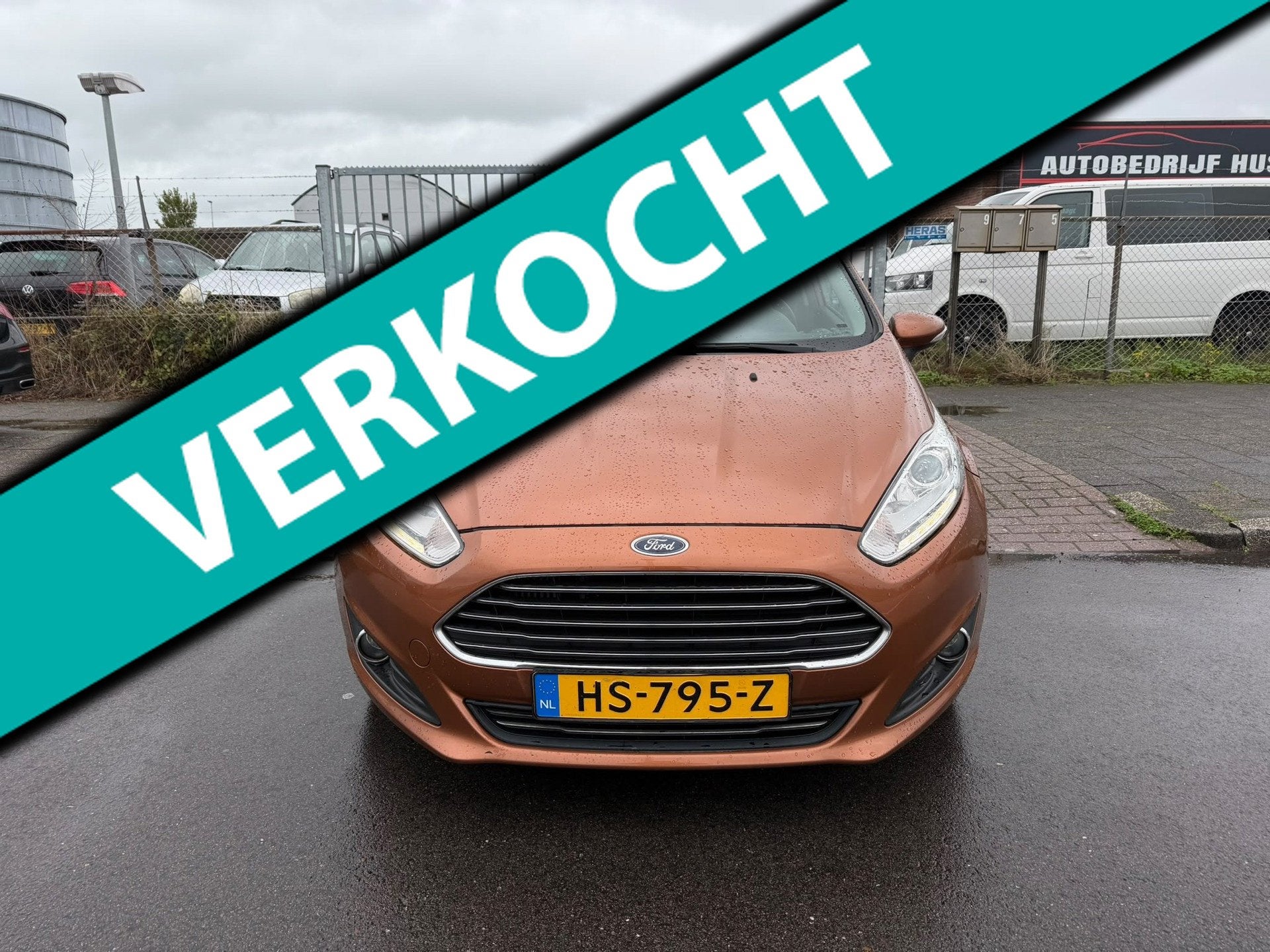 Ford Fiesta 1.5 TDCi XENON/NAVI/CAMERA/PDC/CLIMA, Auto's, Voorwielaandrijving, Gebruikt, Euro 6, 96 €/maand