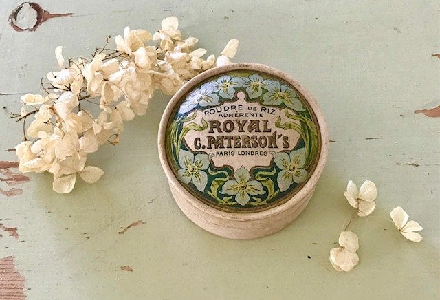Antiek Frans doosje van Poudre de Riz adhérente, Antiek en Kunst, Ophalen of Verzenden