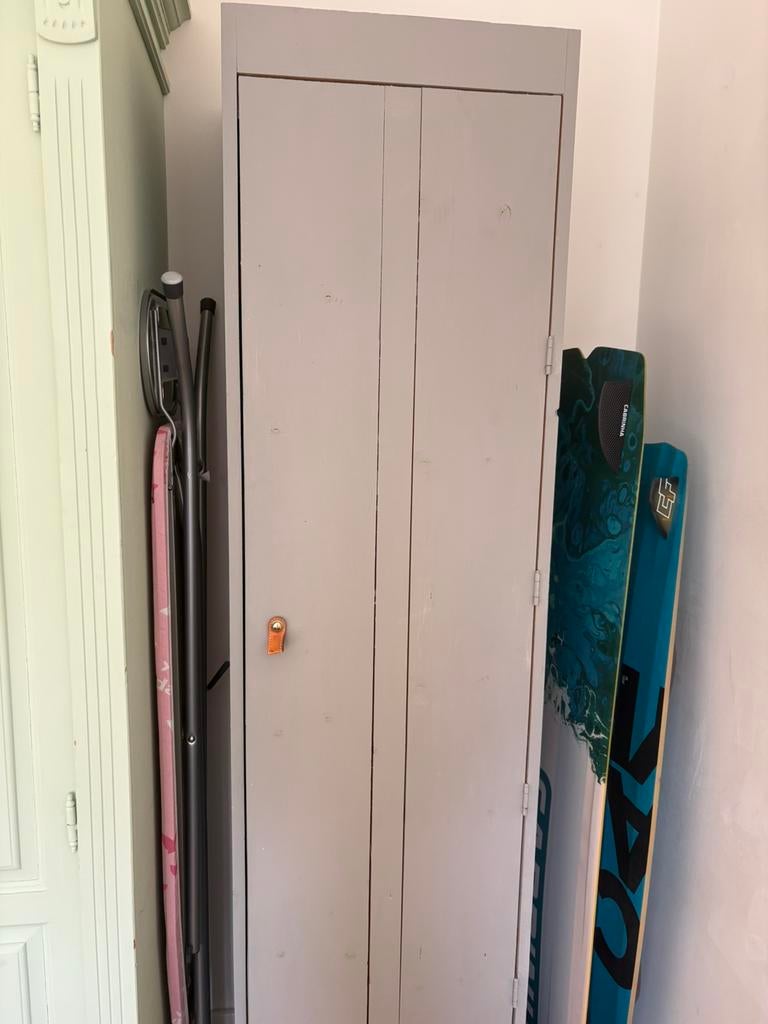 Gratis kast, Ophalen, Met plank(en), Minder dan 50 cm, Gebruikt