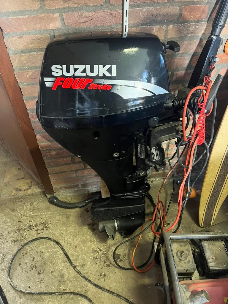 Suzuki 9.9PK 4Takt buitenboordmotor, Watersport en Boten, Ophalen of Verzenden, Zo goed als nieuw