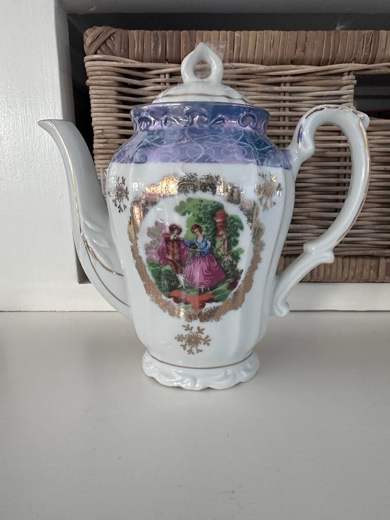 Theepot met Japans romantisch tafereel, Ophalen of Verzenden