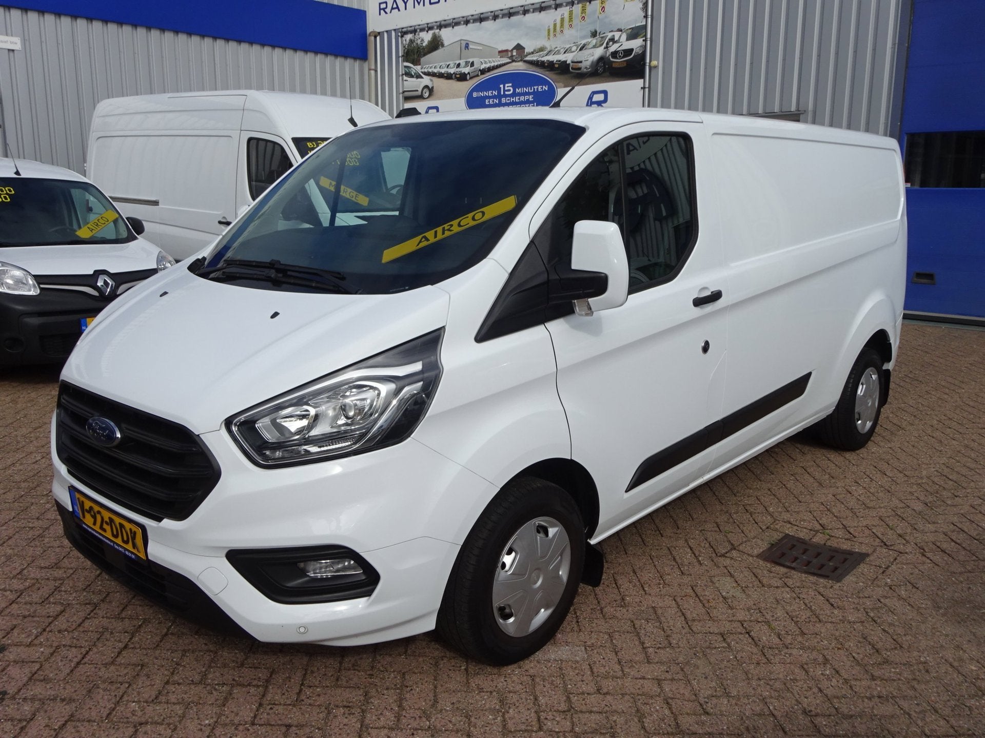 Ford Transit Custom 300 2.0 TDCI L2H1 Limited AIRCO CRUISE C, Voorwielaandrijving, Dealer onderhouden, 4 cilinders, 2800 kg