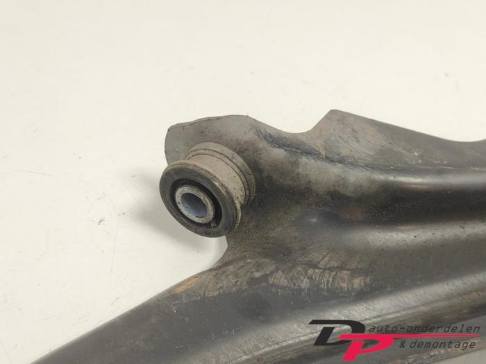 Draagarm rechts-voor van een Renault Clio, Gebruikt, -, Renault, -