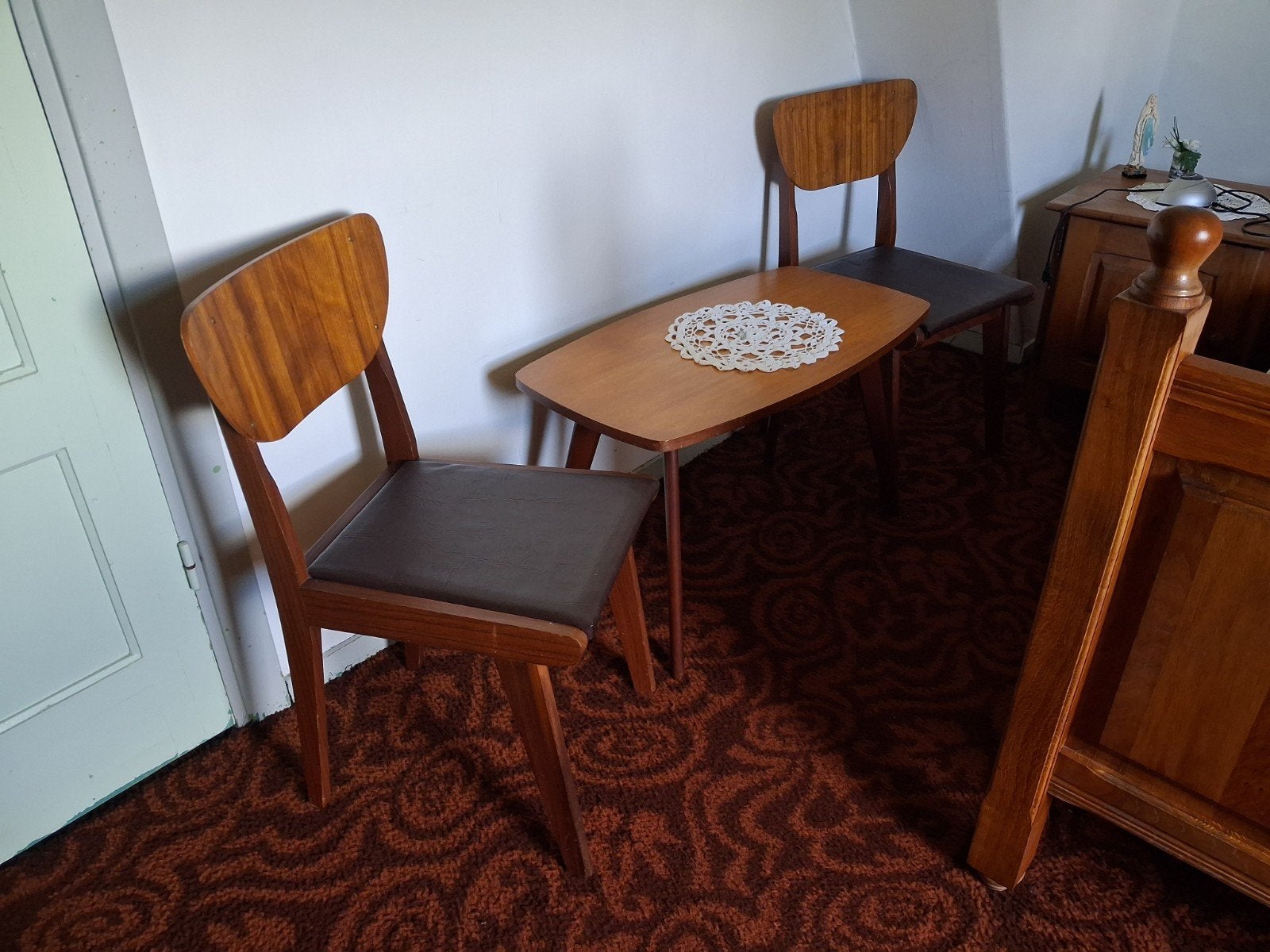 oma's nostalgische / vintage tafeltje & 2 stoeltjes, Ophalen
