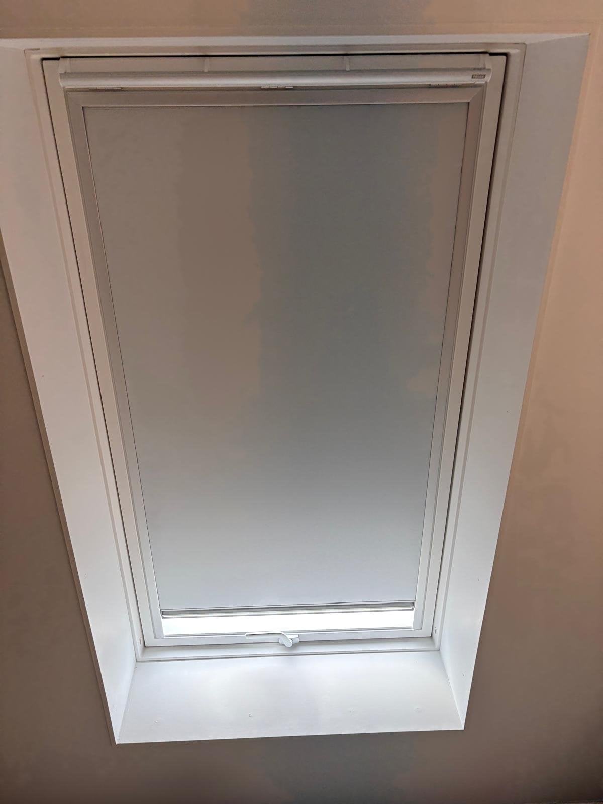 Velux Verduisterend Rolgordijn PK10 4555S - Zo goed als, Ophalen, Overige merken, Verduisterend, Zo goed als nieuw