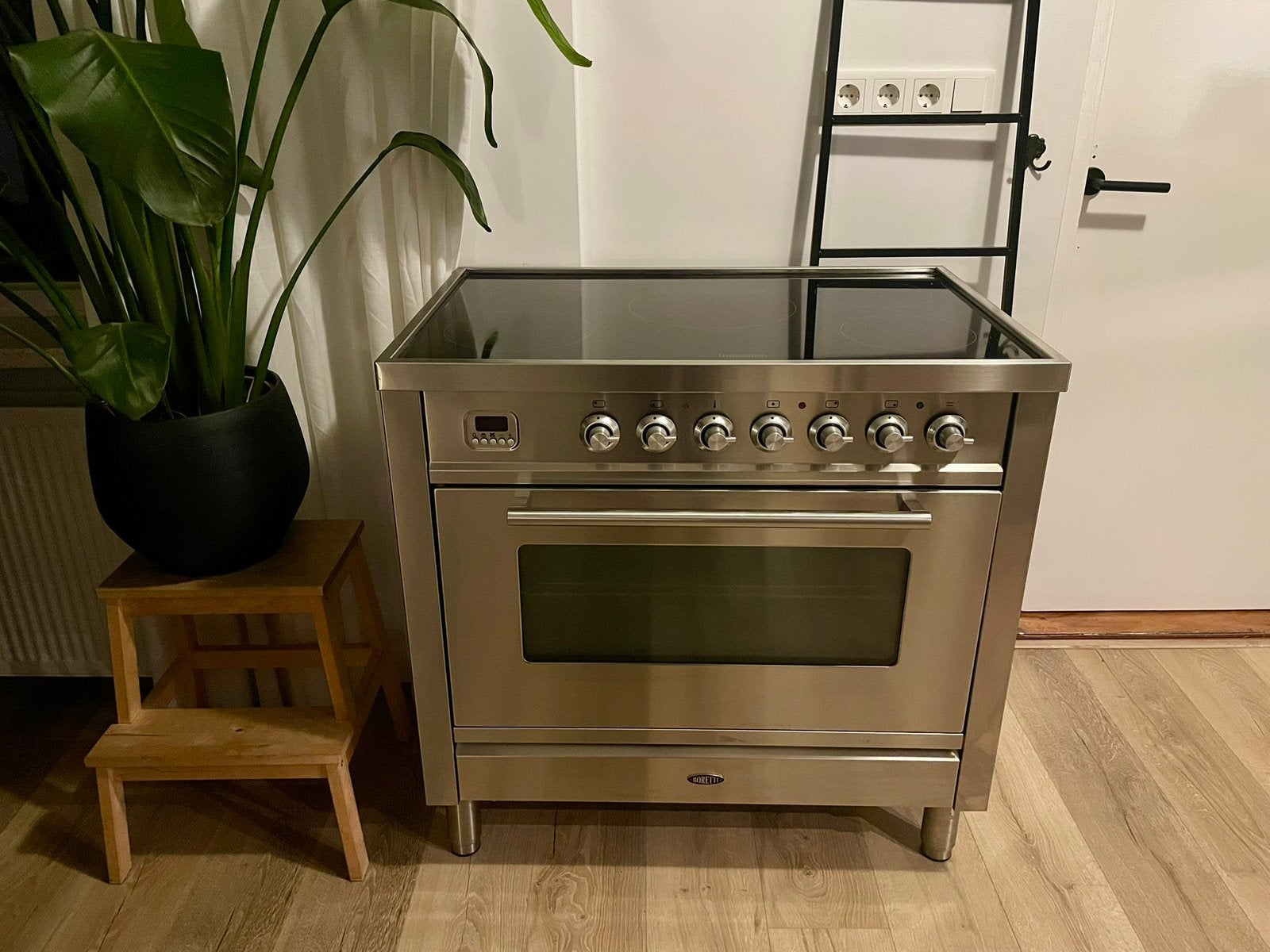 Boretti/ILVE inductie fornuis 90 cm - Ruime oven - RVS, 60 cm of meer, Ophalen of Verzenden, Zo goed als nieuw, Inductie