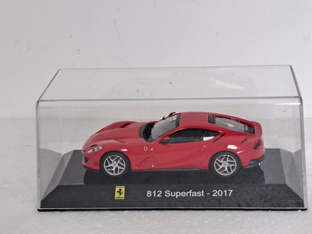 Ferrari 812 Superfast V12 2017 Rood 1/43, Ophalen of Verzenden, Zo goed als nieuw, Auto, Overige merken