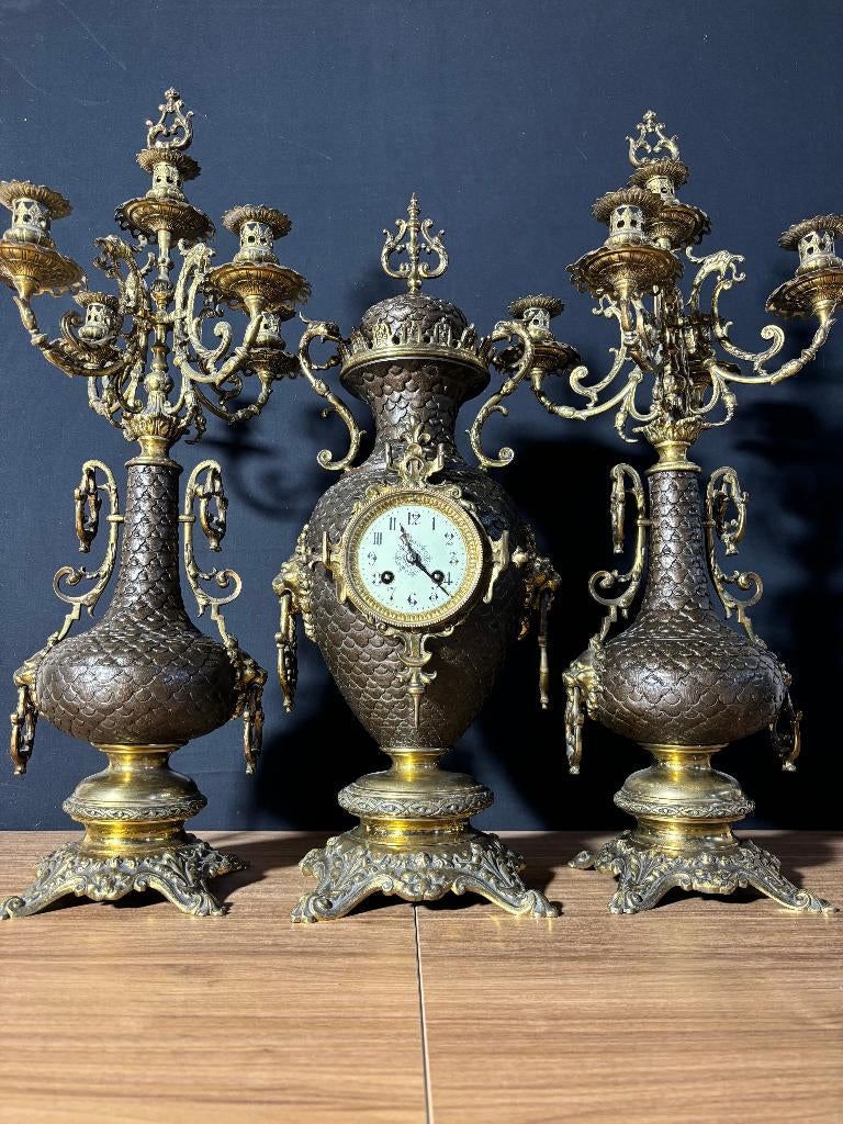 (77) Antieke Franse Bronzen VaasPendule + Kandelaren 1880, Antiek en Kunst, Verzenden