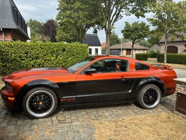 ford mustang custom made ,top conditie in en exterieur,, Automaat, Achterwielaandrijving, Overige kleuren, Leder