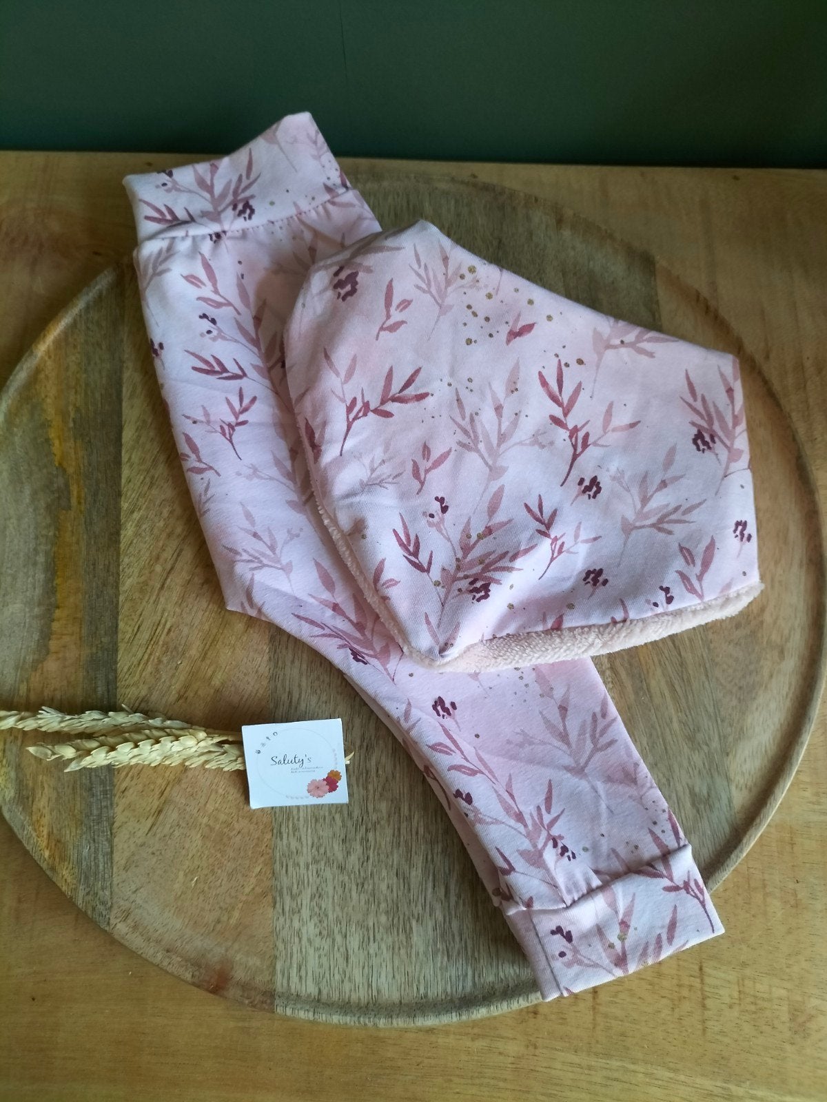 Nieuw handgemaakt • Broekje & slab maat 68, Kinderen en Baby's, Broekje, Jongetje of Meisje, Nieuw, Ophalen of Verzenden