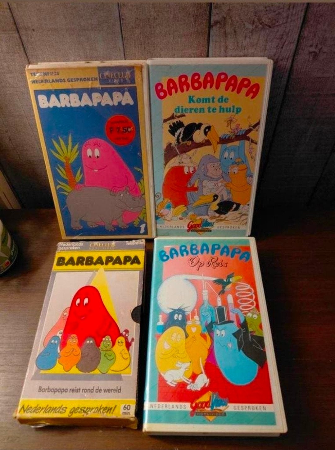 4 Barbapapa videobanden., Cd's en Dvd's, VHS | Kinderen en Jeugd, Gebruikt, Tekenfilm, Alle leeftijden, Ophalen of Verzenden