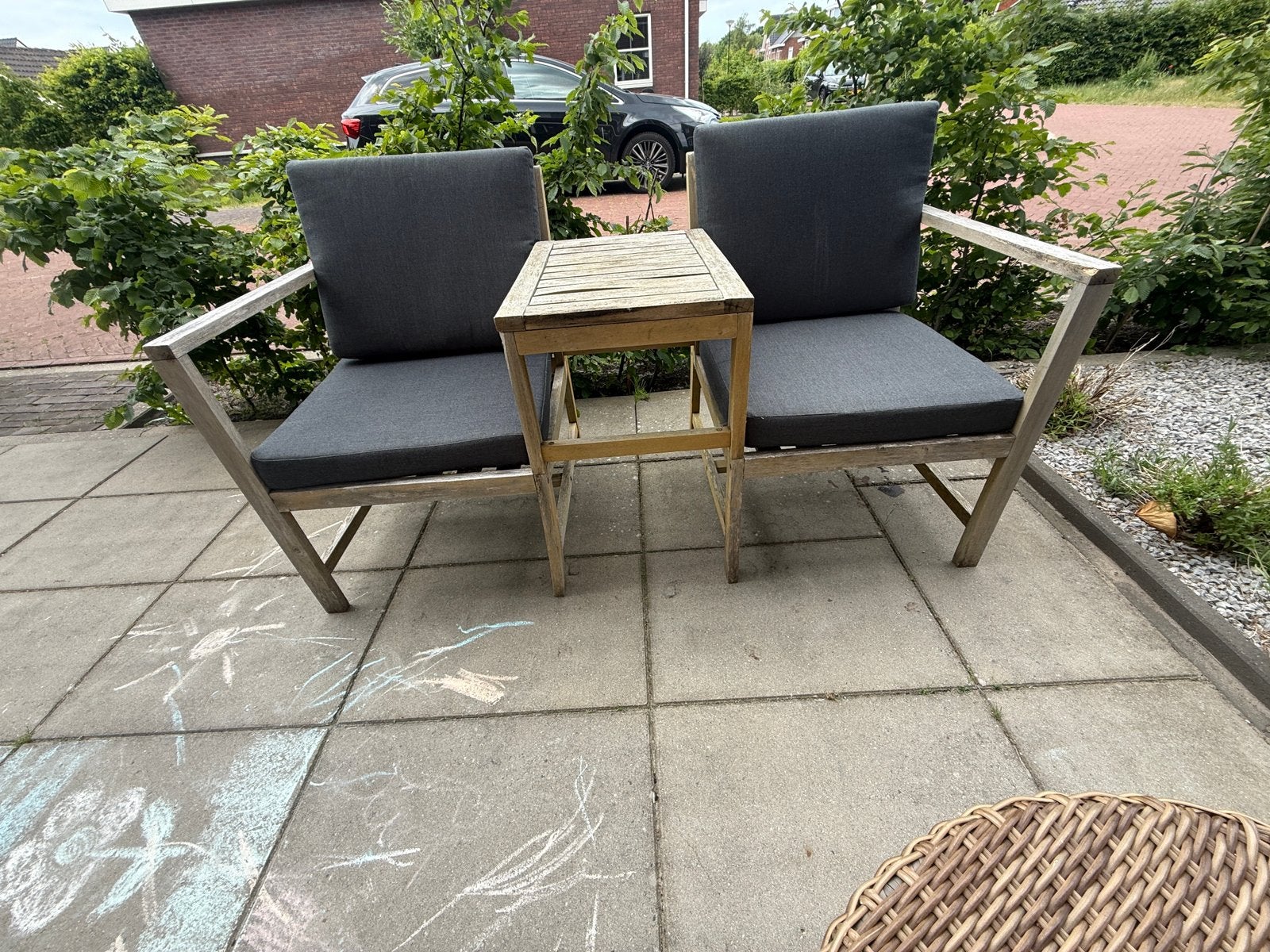 Gratis tuinbank/loveseat met tafeltje en kussens, Ophalen, Gebruikt, Bank, 2 zitplaatsen