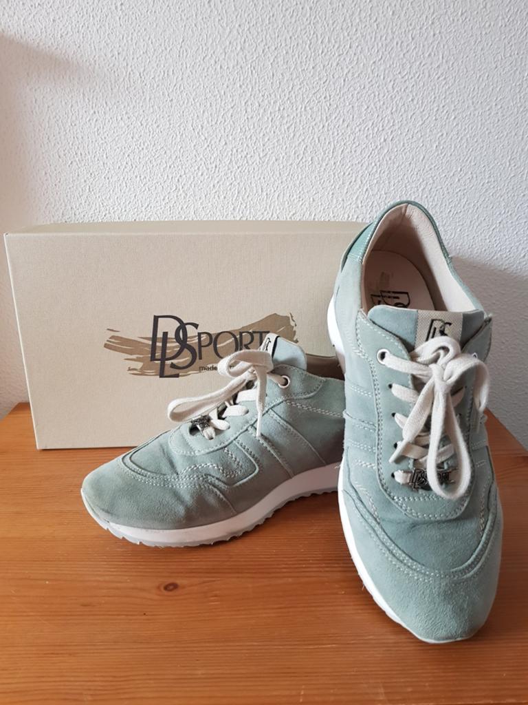 DL sport mintgroene suede sneakers maat 37/38, Ophalen of Verzenden, DL Sport, Groen, Sneakers of Gympen