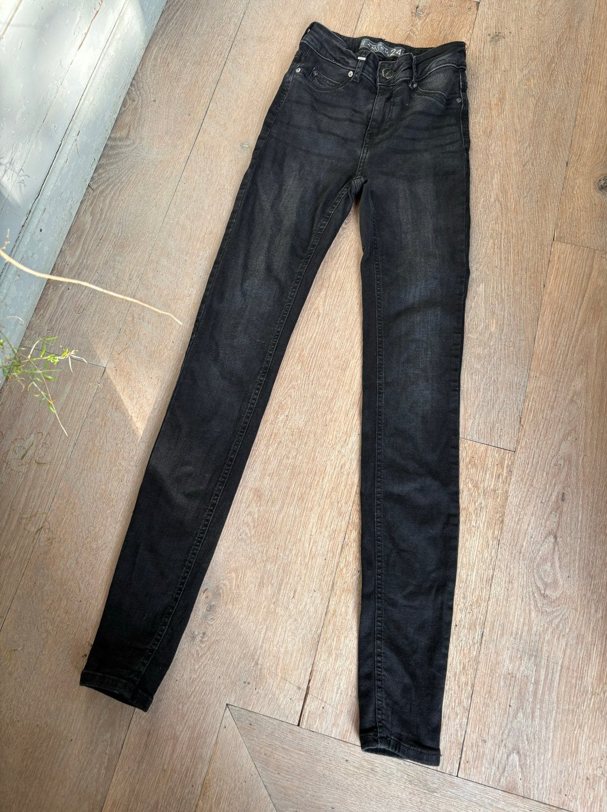 Nette Amisu skinny jeans in maat 158, Kinderen en Baby's, Ophalen of Verzenden, Zo goed als nieuw, Meisje, Broek