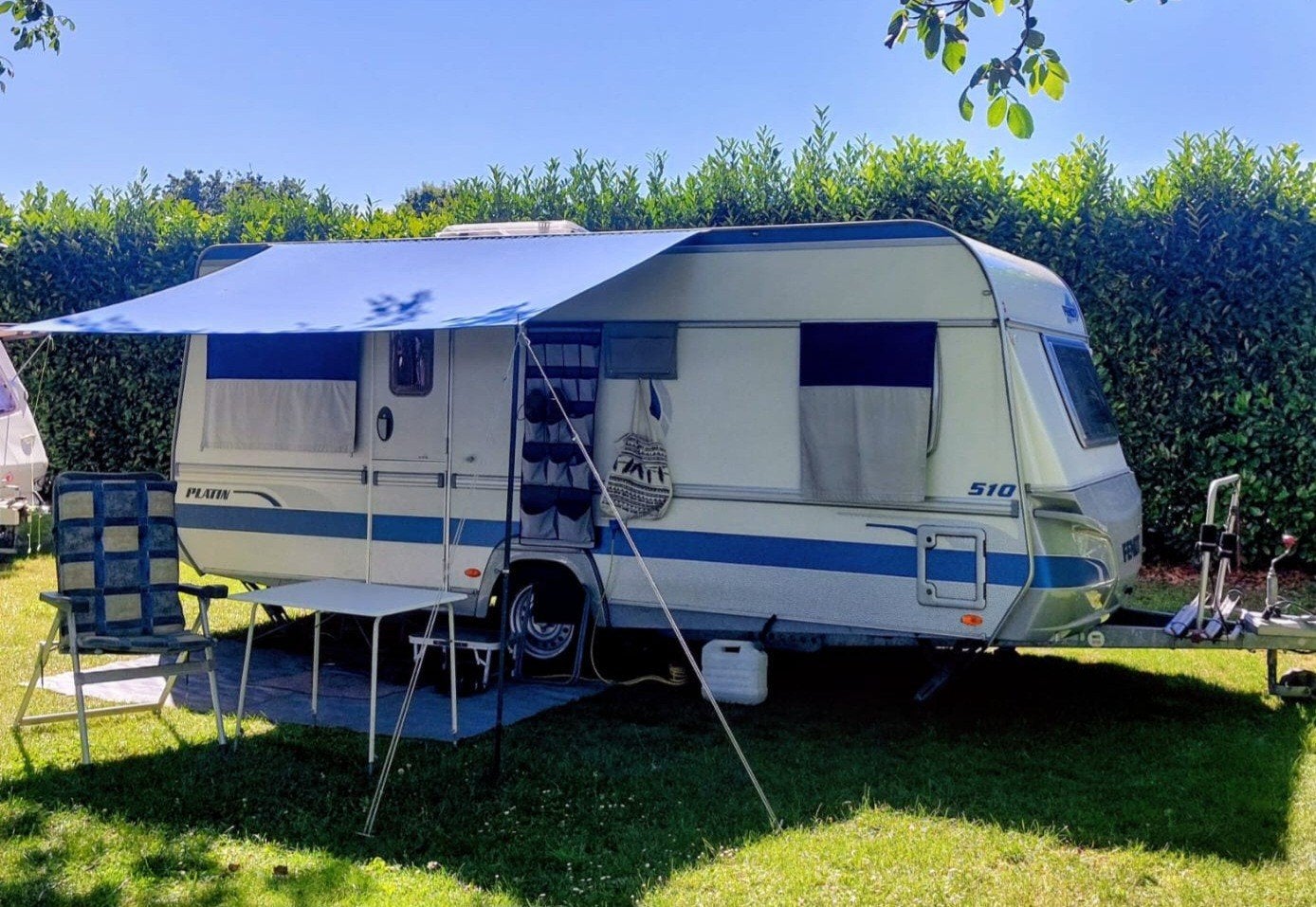 Fendt Platin 510 Caravan + mover + voortent  + luifel, Caravans en Kamperen, Rondzit, Kachel, Frans bed, Particulier