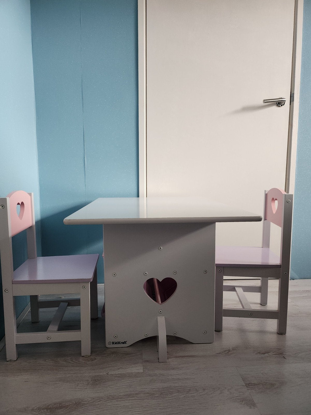 Kindertafel met 2 stoeltjes en opbergbakken, Ophalen, Gebruikt, Tafel(s) en Stoel(en)