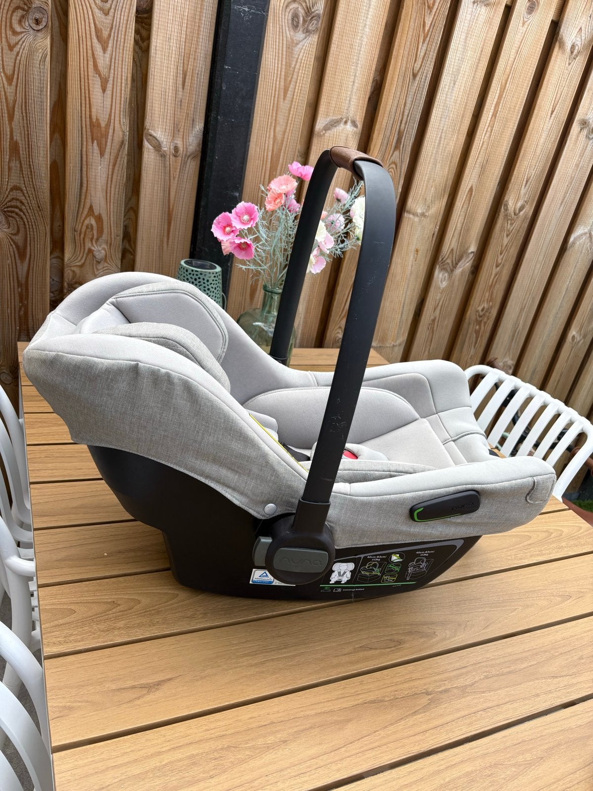 Nuna Maxi-Cosi - Isofix en Gordel - Lichtgewicht, Autogordel of Isofix, Gebruikt, 0 t/m 13 kg, Ophalen