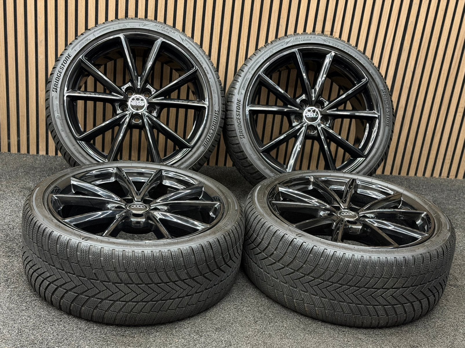 Originele 20 inch Audi Q3 RSQ3 8U 5x112 ET36 Bridgestone, Ophalen, 255 mm, ., Banden en Velgen