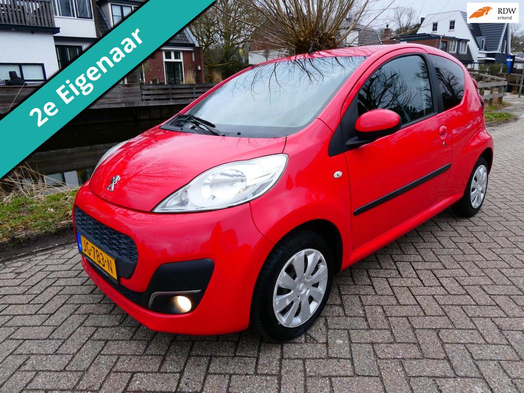 Peugeot 107 1.0 Active 3-deurs 2e eigenaar Airco Zuinig 1 op, Voorwielaandrijving, Euro 5, Stof, Gebruikt